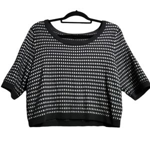 Torrid grey and white polka dot short sleeve crop sweater size 1x